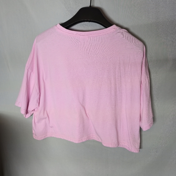 Hello Kitty Pink Cropped Tee Shirt Size Ladies XL - Picture 2 of 7